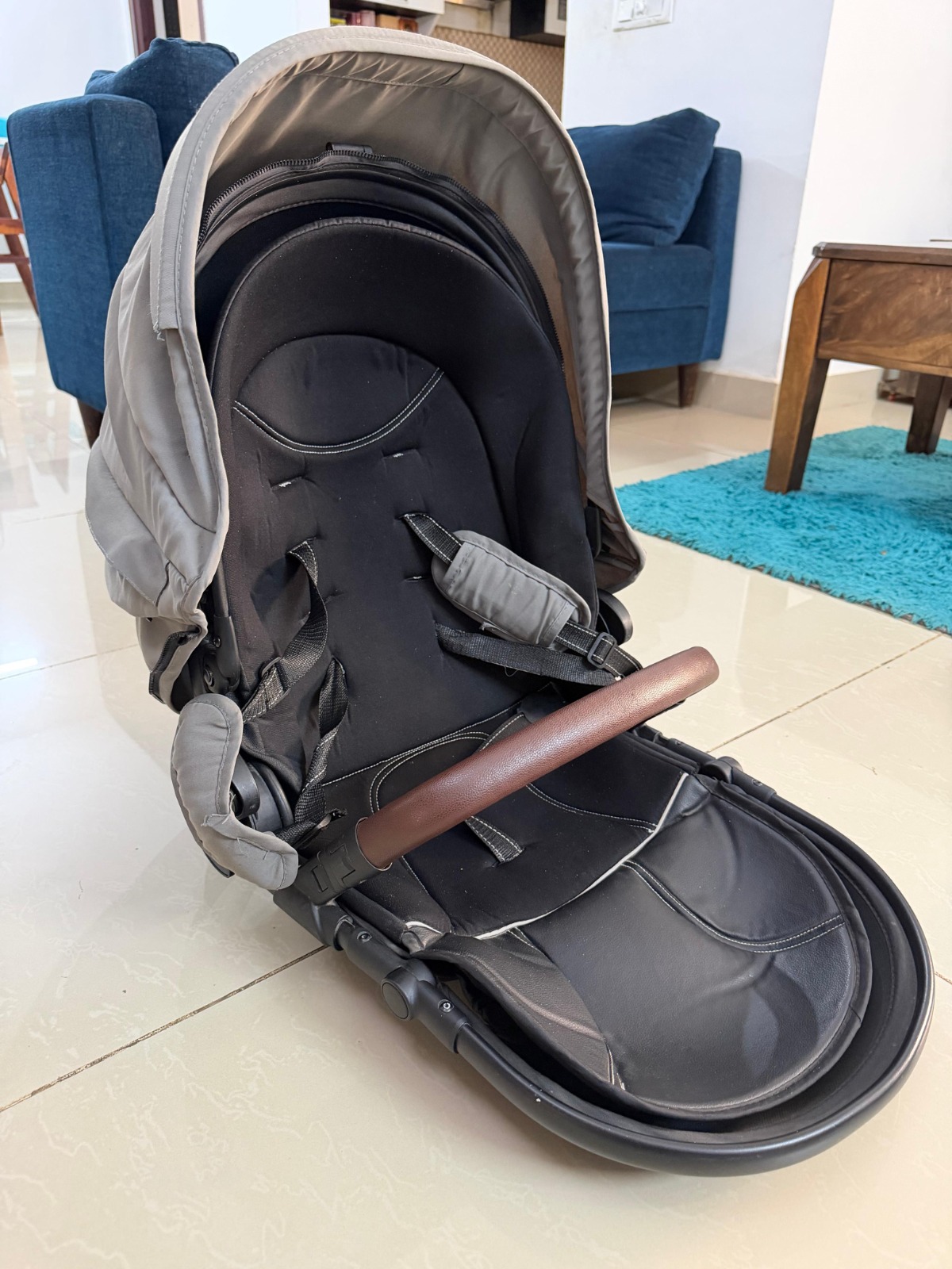 Second hand StarAndDaisy stroller for babies